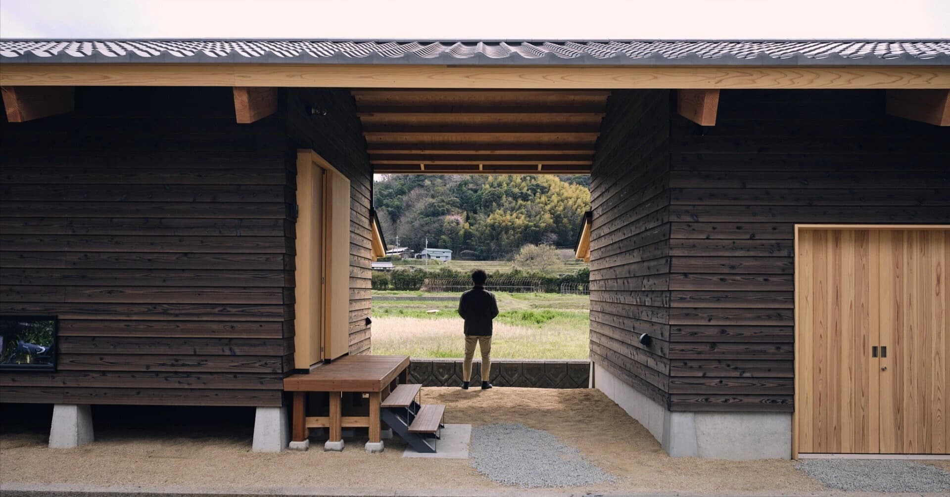 私たちが残したい風景とは?瓦の産地出身の建築家が目指した、これまでもこれからも持続可能な家。